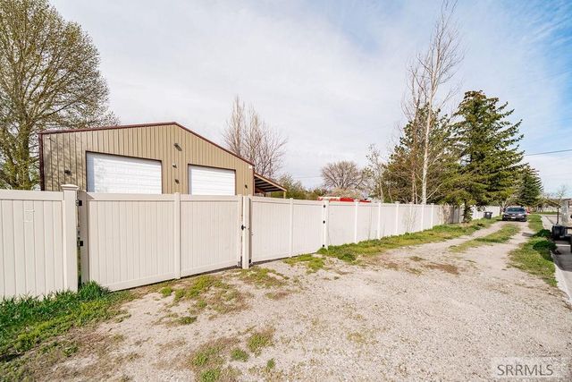 467 N 3 W, Rigby, ID 83442