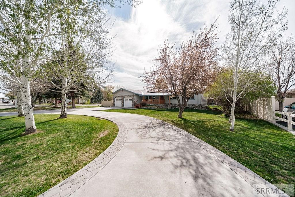 Image 5 of property listing at 467 N 3 W, Rigby, ID 83442