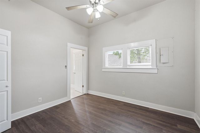 803 N 3rd ST, Temple, TX 76501