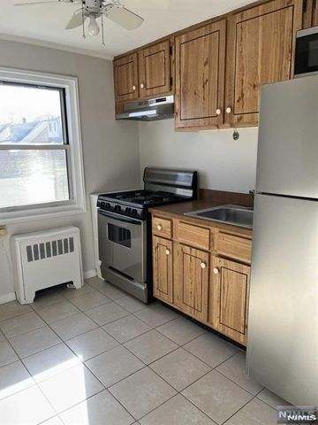 103A Hastings Avenue, Rutherford, NJ 07070