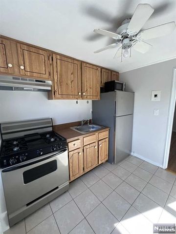 103A Hastings Avenue, Rutherford, NJ 07070