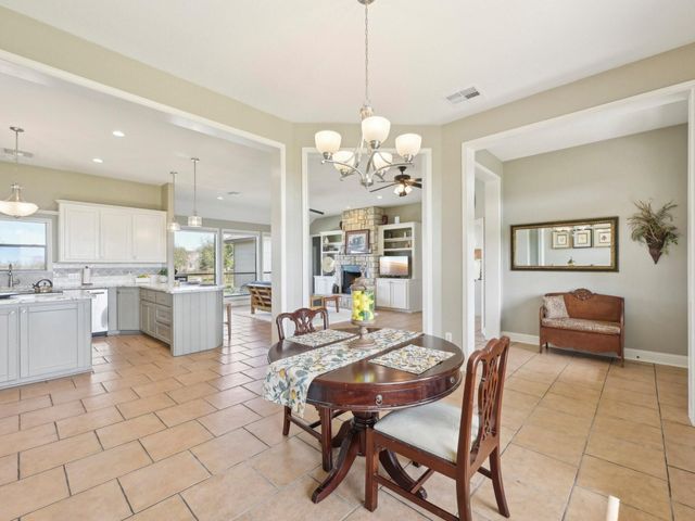 10007 County Road 168, Alvin, TX 77511