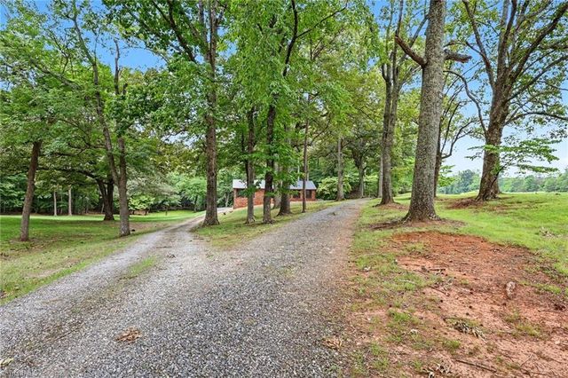3318 Oak Ridge Road, Summerfield, NC 27358