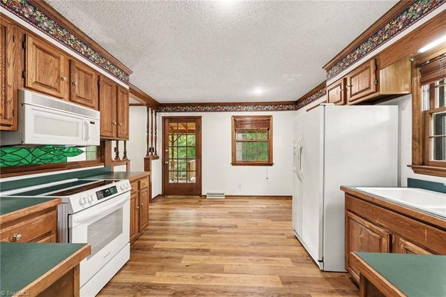 3318 Oak Ridge Road, Summerfield, NC 27358