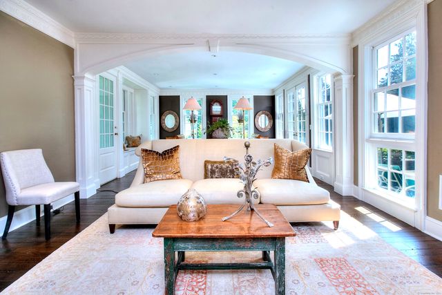 2683 Bronson Road, Fairfield, CT 06824