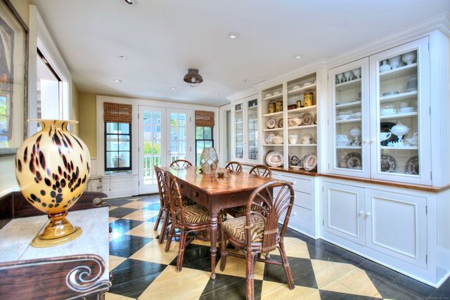 2683 Bronson Road, Fairfield, CT 06824