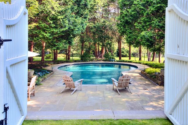 2683 Bronson Road, Fairfield, CT 06824