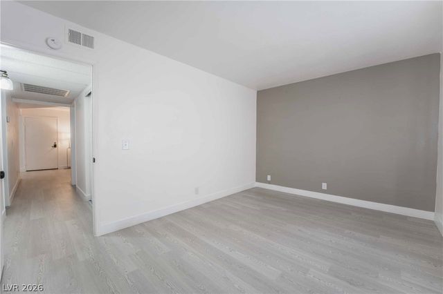 3151 Soaring Gulls Drive 2189, Las Vegas, NV 89128