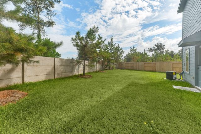 957 Pertuso Lane, Huffman, TX 77336