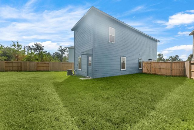 957 Pertuso Lane, Huffman, TX 77336