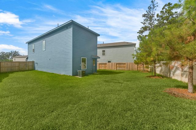 957 Pertuso Lane, Huffman, TX 77336