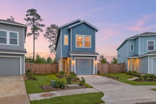 957 Pertuso Lane, Huffman, TX 77336