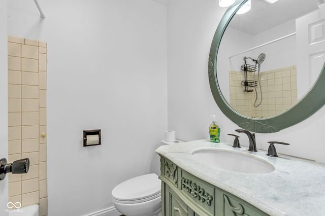 3448 Rost Drive, Columbus, IN 47203