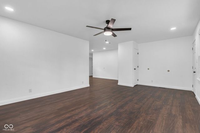 3448 Rost Drive, Columbus, IN 47203