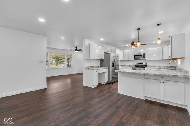 3448 Rost Drive, Columbus, IN 47203