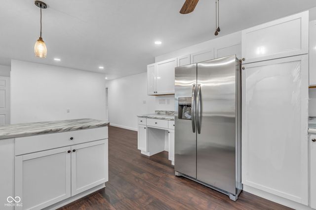 3448 Rost Drive, Columbus, IN 47203