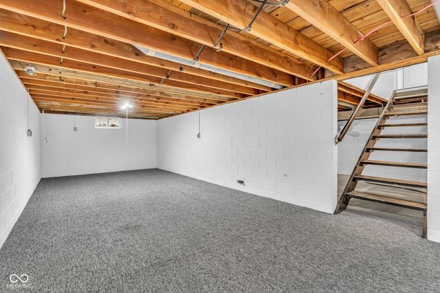 3448 Rost Drive, Columbus, IN 47203