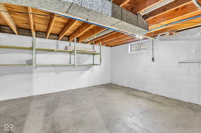 3448 Rost Drive, Columbus, IN 47203