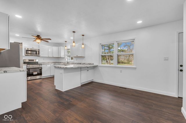 3448 Rost Drive, Columbus, IN 47203