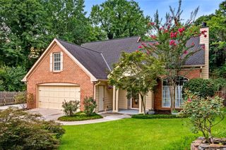 4042 GABLES Court, Buford, GA 30519