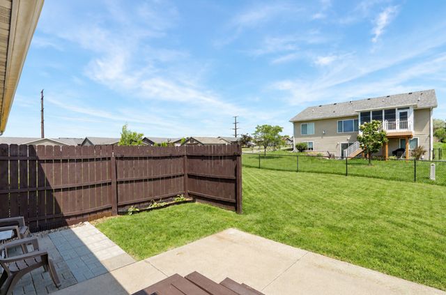 2727 15th Street SW, Altoona, IA 50009