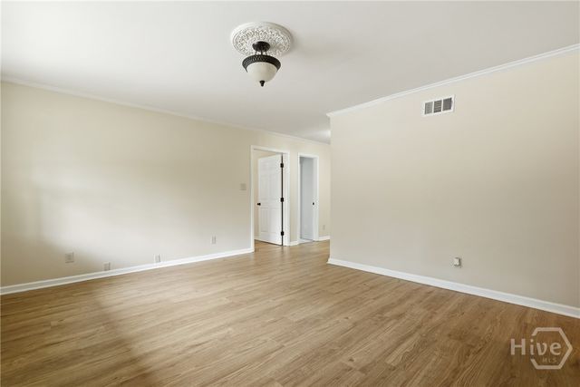 27 Sidney Drive, Savannah, GA 31406