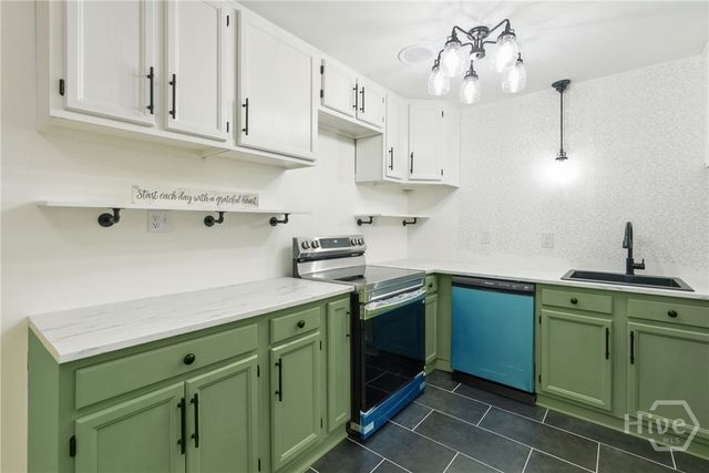 27 Sidney Drive, Savannah, GA 31406