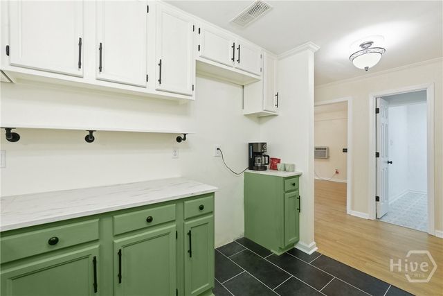 27 Sidney Drive, Savannah, GA 31406