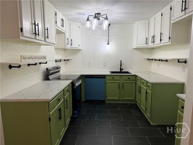 27 Sidney Drive, Savannah, GA 31406