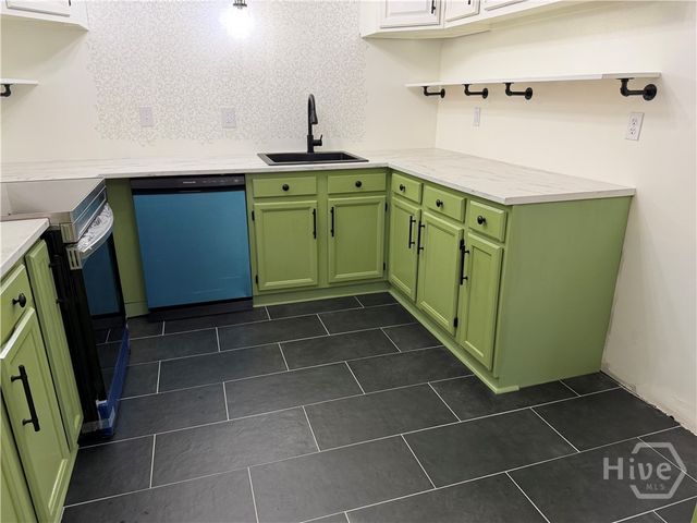 27 Sidney Drive, Savannah, GA 31406