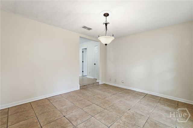 27 Sidney Drive, Savannah, GA 31406