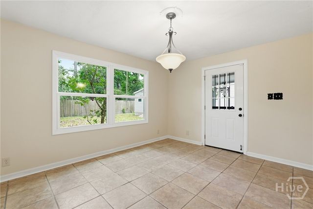 27 Sidney Drive, Savannah, GA 31406