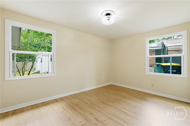 27 Sidney Drive, Savannah, GA 31406