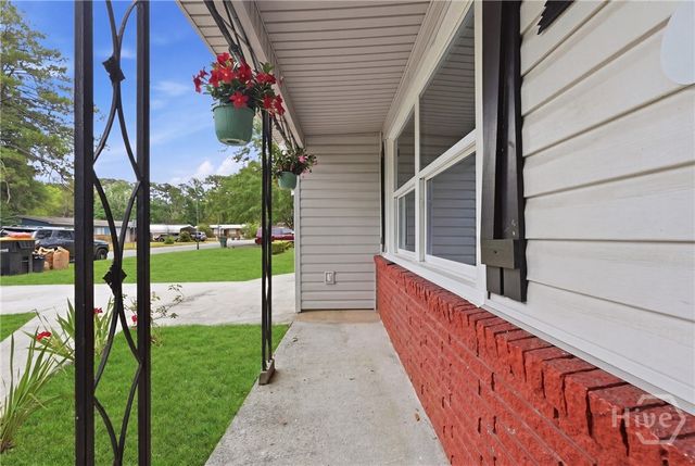 27 Sidney Drive, Savannah, GA 31406