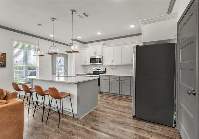 1000 Granite Court, Bryan, TX 77803
