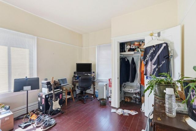 881 W Macarthur Boulevard, Emeryville, CA 94608