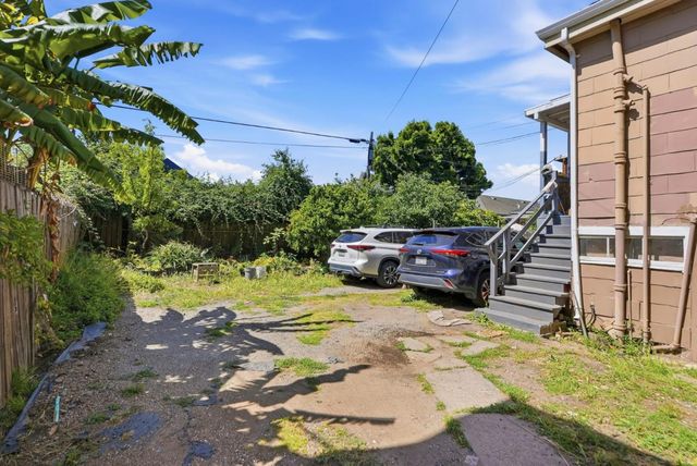 881 W Macarthur Boulevard, Emeryville, CA 94608