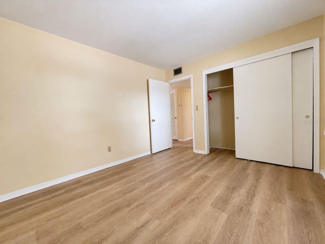 1130 RUE DES CHATEAUX 2A, South Pasadena, FL 33707