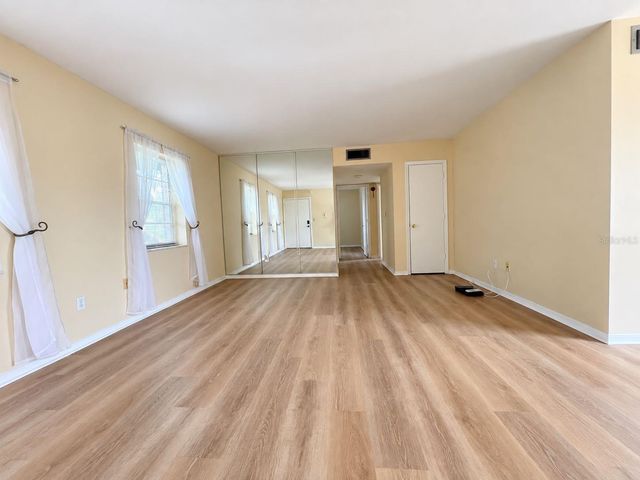 1130 RUE DES CHATEAUX 2A, South Pasadena, FL 33707
