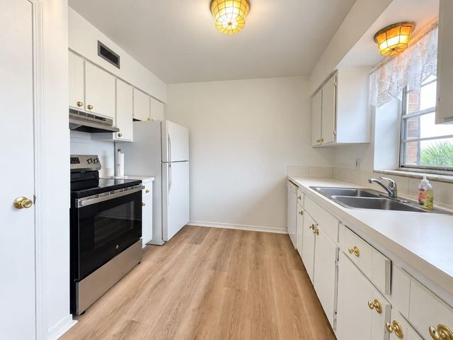 1130 RUE DES CHATEAUX 2A, South Pasadena, FL 33707
