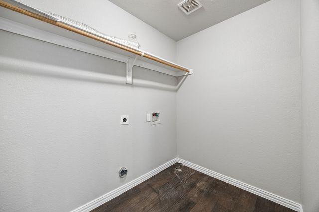 1549 Sierra Estate Trail, Fort Worth, TX 76119