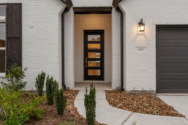 26915 Longwood Ledge Drive, Spring, TX 77389