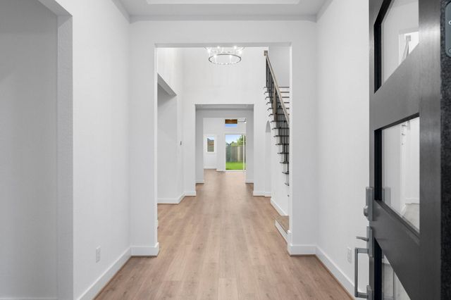 26915 Longwood Ledge Drive, Spring, TX 77389