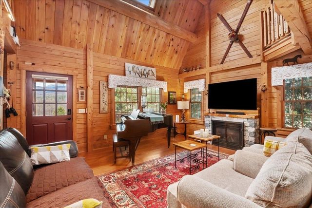 88 Cummings Drive, Huntington, VT 05462