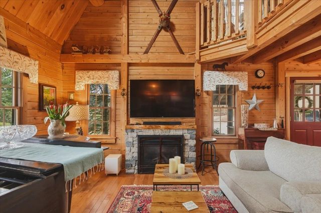 88 Cummings Drive, Huntington, VT 05462