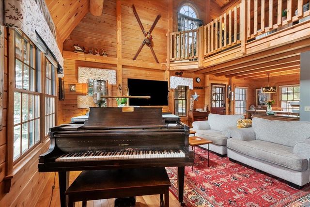 88 Cummings Drive, Huntington, VT 05462