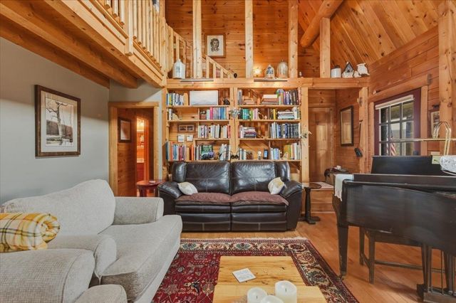 88 Cummings Drive, Huntington, VT 05462