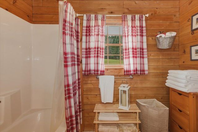 88 Cummings Drive, Huntington, VT 05462
