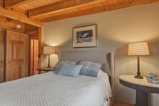 88 Cummings Drive, Huntington, VT 05462