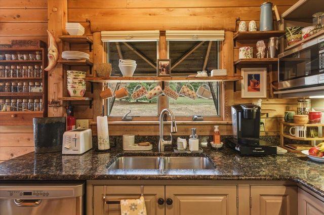 88 Cummings Drive, Huntington, VT 05462